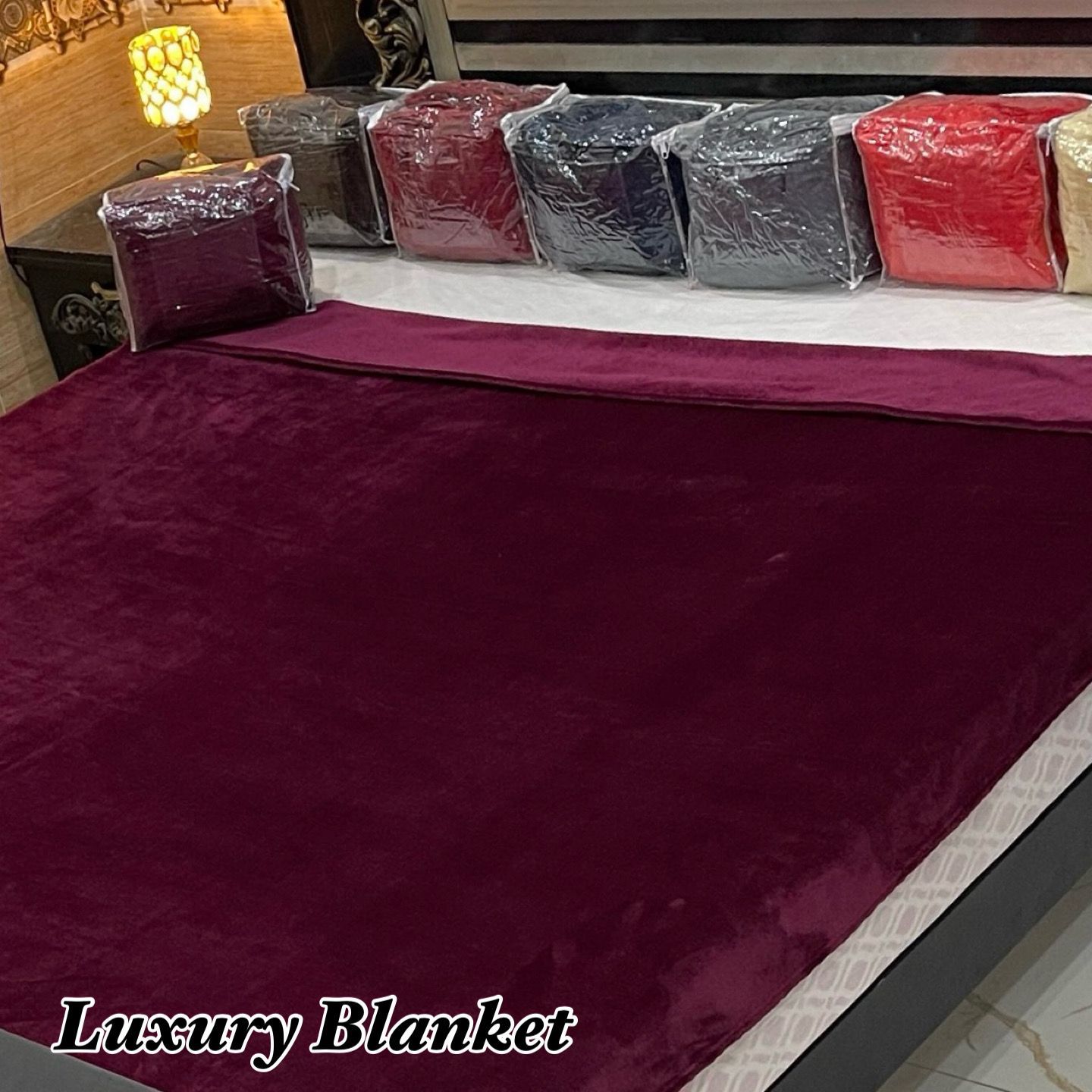 Plush Velvet Luxury Blanket – Ultra-Soft & Elegant Throw
