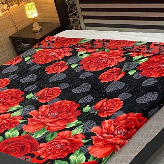 Black & Red Rose Garden AC Blanket – Soft Fleece Double Bed Size