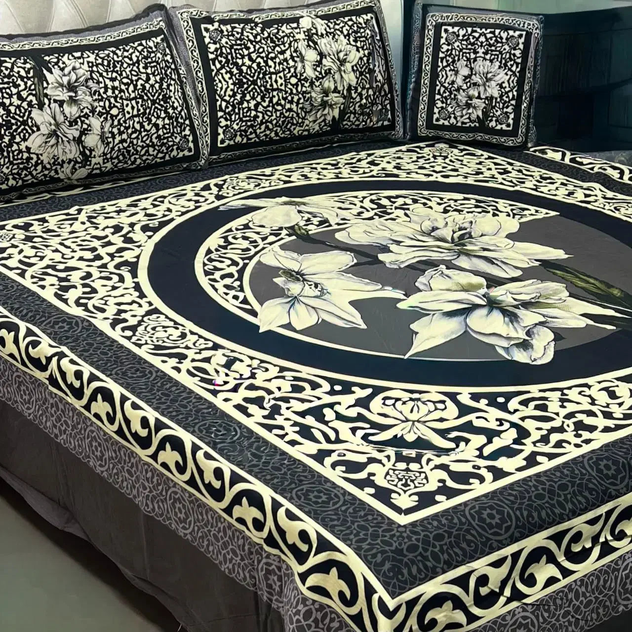 Black Mosaic Charm – 4-Piece 3D Bed Sheet Set