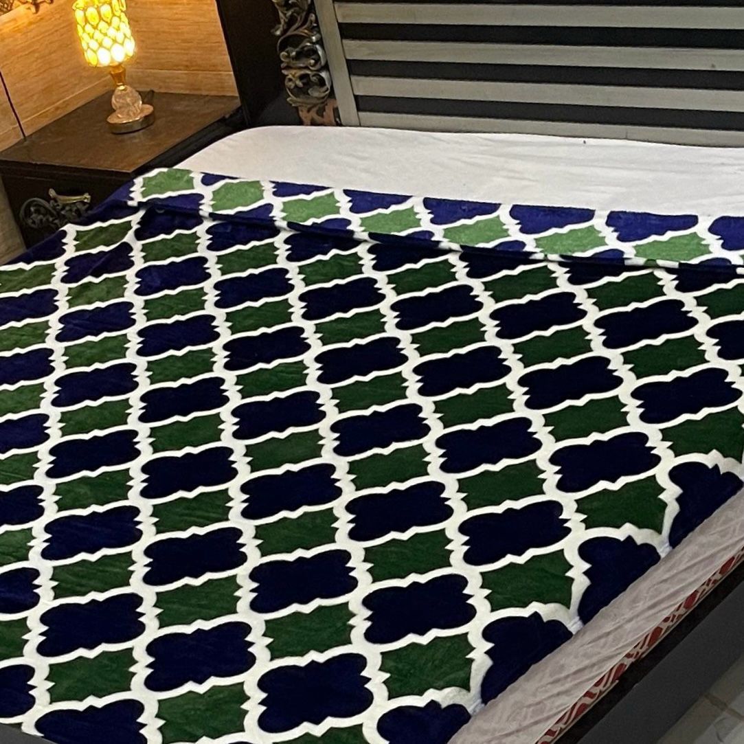Green &amp; Navy Geometric AC Blanket – Soft Fleece Double Bed Size