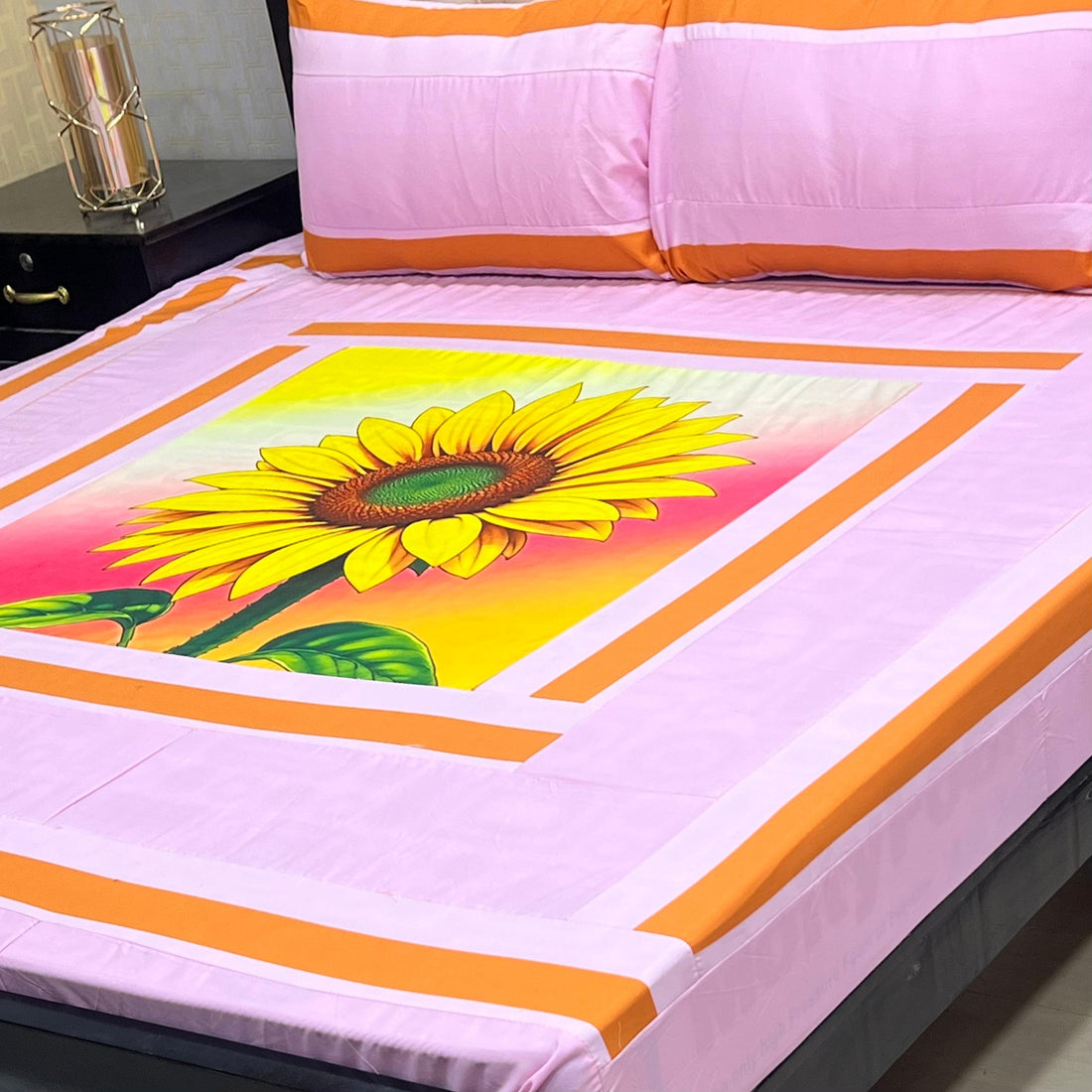 Red and pink floral 3D printed bedsheet
