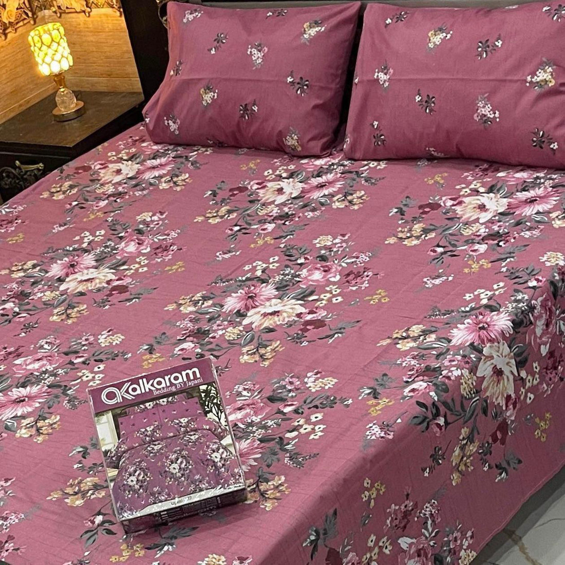 Pink Floral mix cotton bedsheet