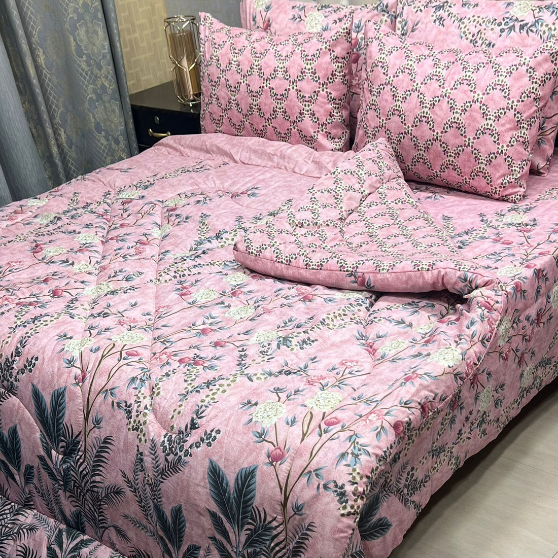 Pink Floral Green &amp; Gold – 6PC Comforter Set (Vicky Razai Set)