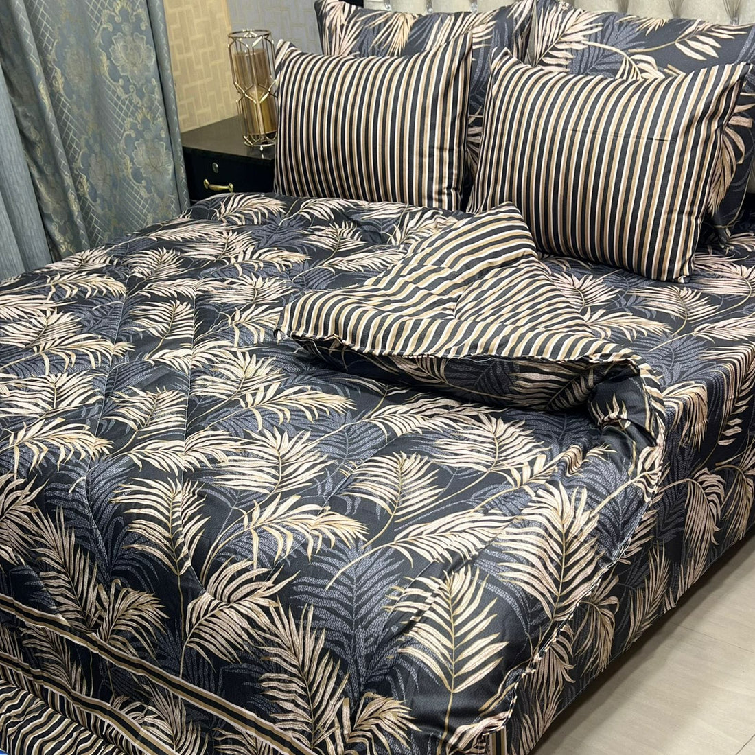 Royal Noir Floral 6PC Comforter Set (Vicky Razai Set) – Mix Cotton King Size