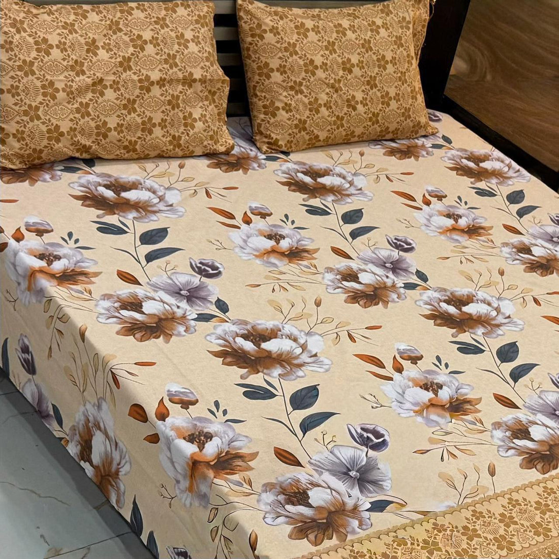 Crown Elegancel &amp; Striped Premium Cotton Bed Sheet
