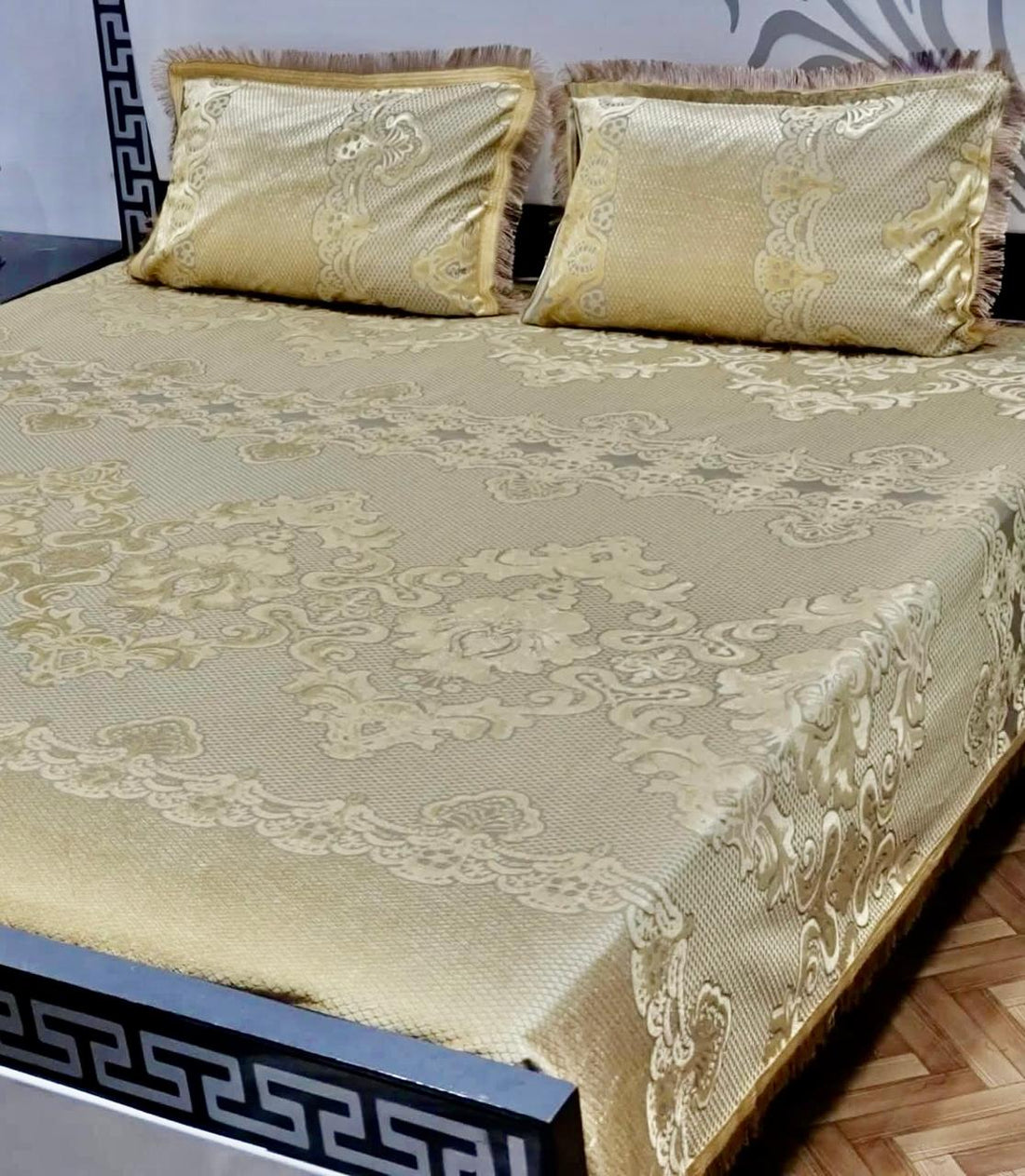 Palachi Jacquard bed sheets