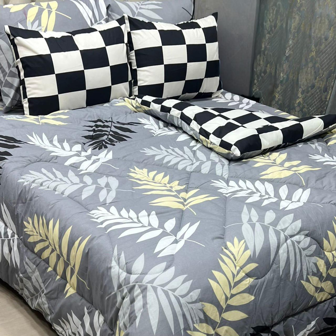 Check mate 100% Pure Cotton 6PC Comforter Set (Vicky Razai Set) – King Size