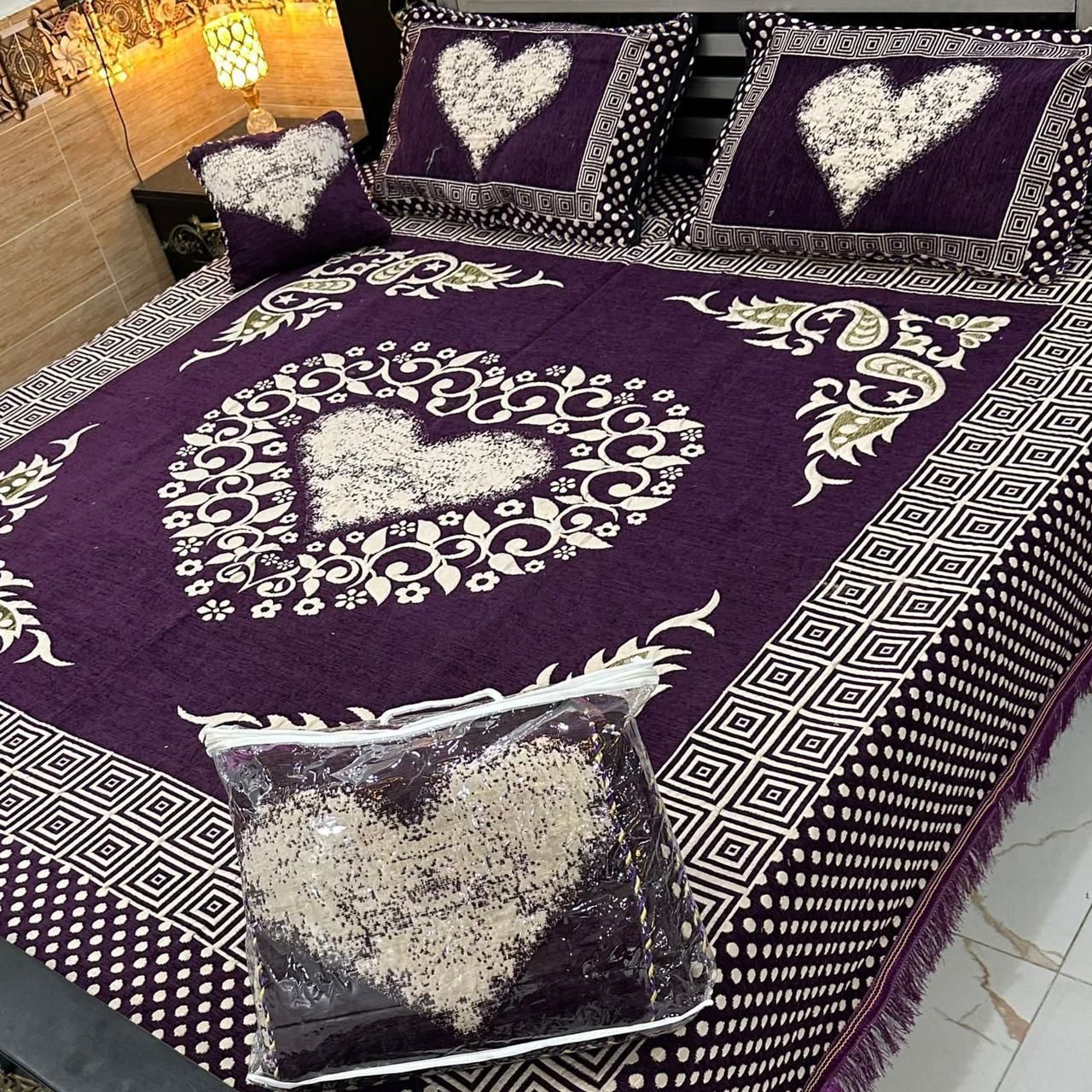Royal Purple Heart – 4Pc Velvet Jacquard Luxury Bedsheet