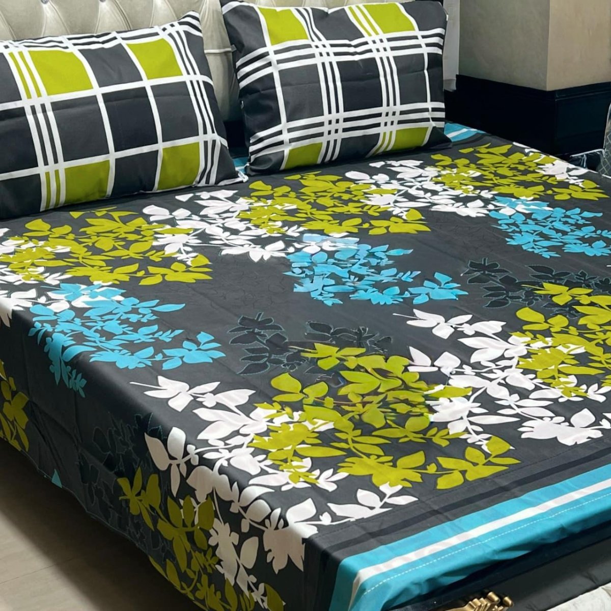 Eternal Comfort Printed Cotton Bedsheet Set – Floral Pop Edition - Fashion Home Store