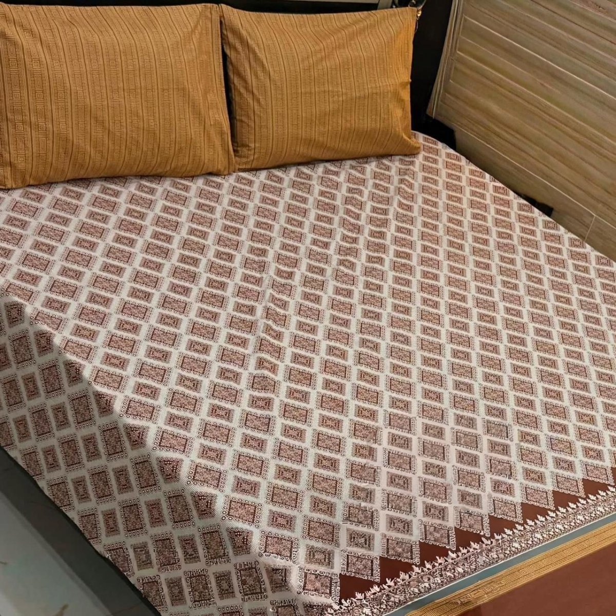 Peaceful Slumber Leaf Print Premium Cotton Bed Sheet with Striped Pillow Covers - Fashion Home Store